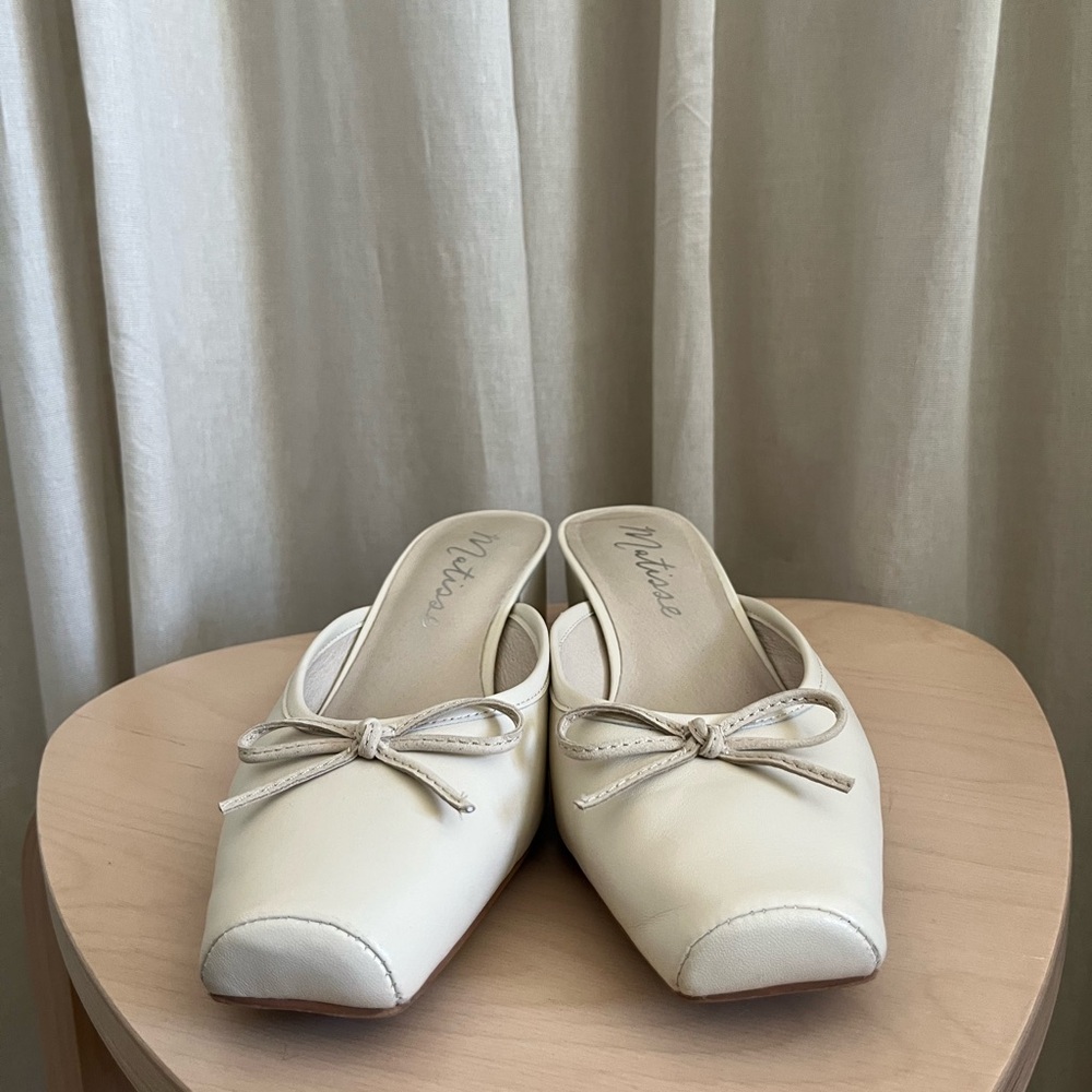 Matisse Basilio ivory leather ballet style mules